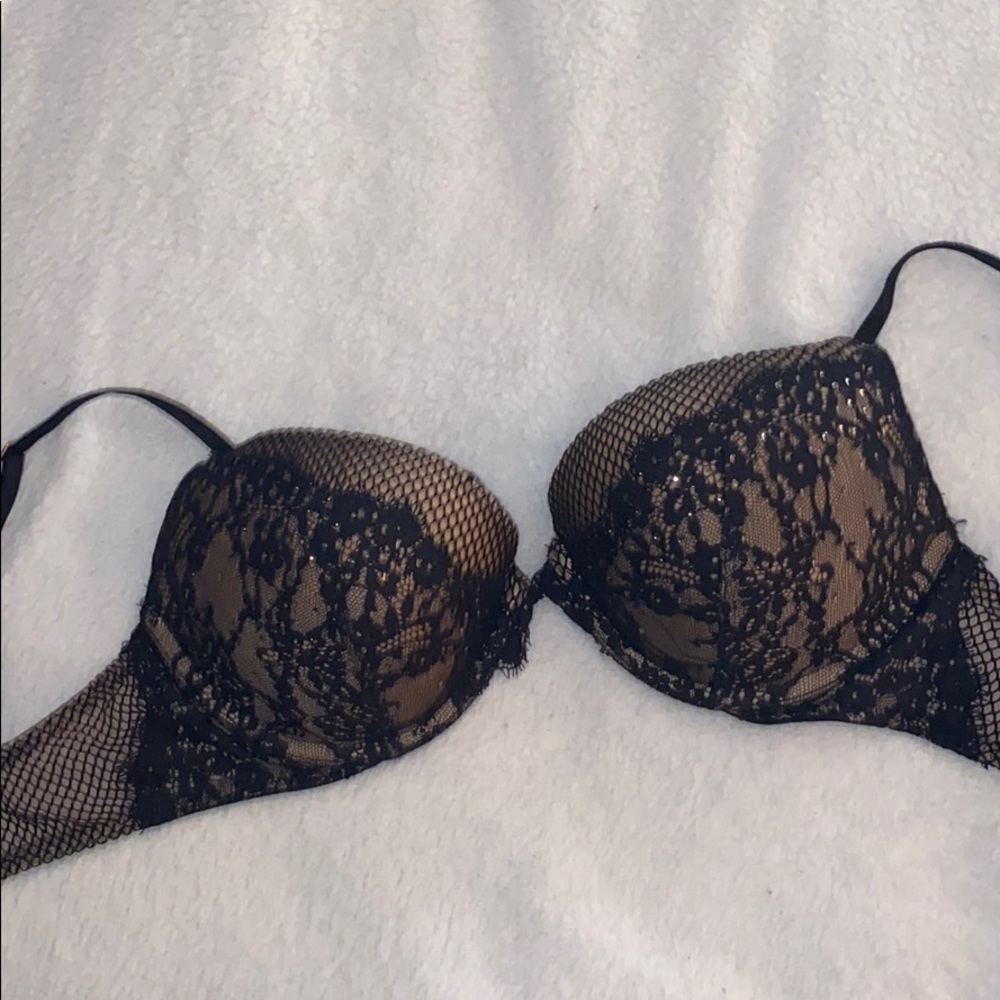 34 C VERY SEXY PUSH UP BLACK AND TAN LACE